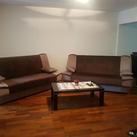 Bujic Apartment Petrovac Exterior photo
