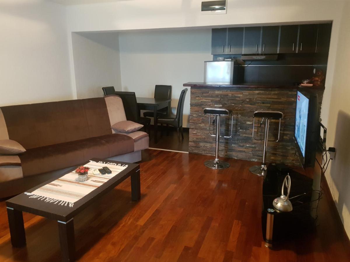 Bujic Apartment Petrovac Exterior photo